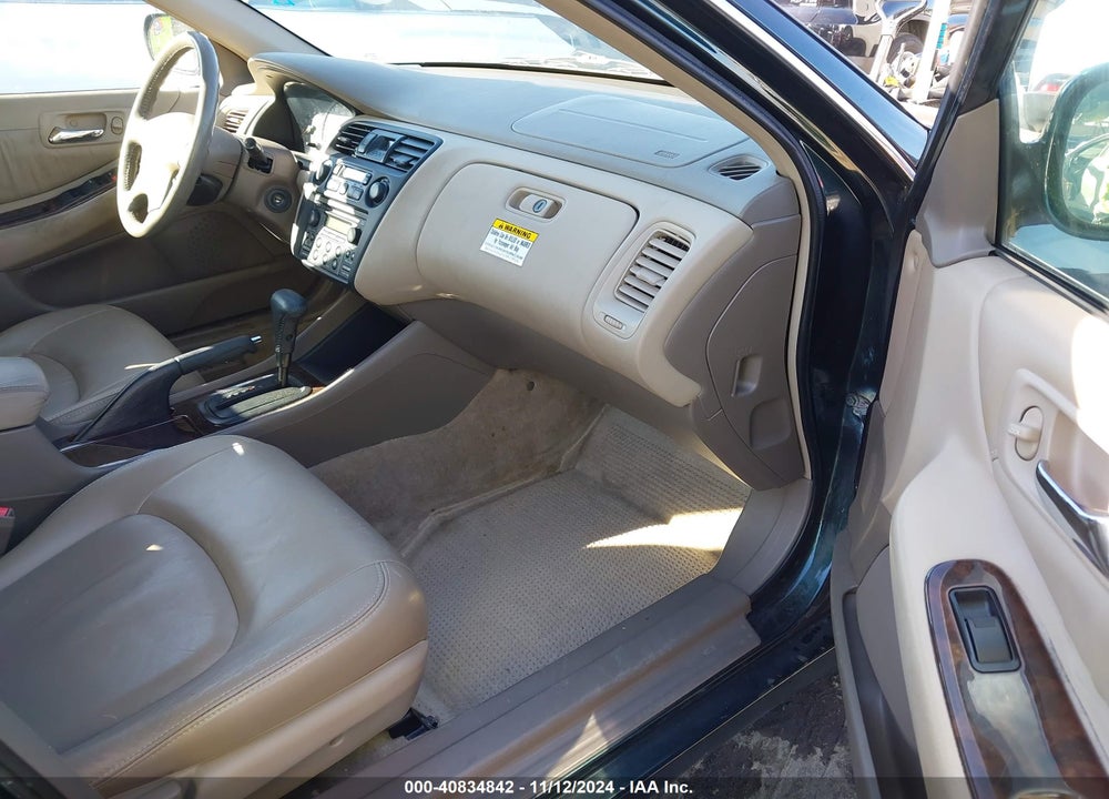 1998 HONDA ACCORD EX V6 VIN: 1HGCG1655WA021626