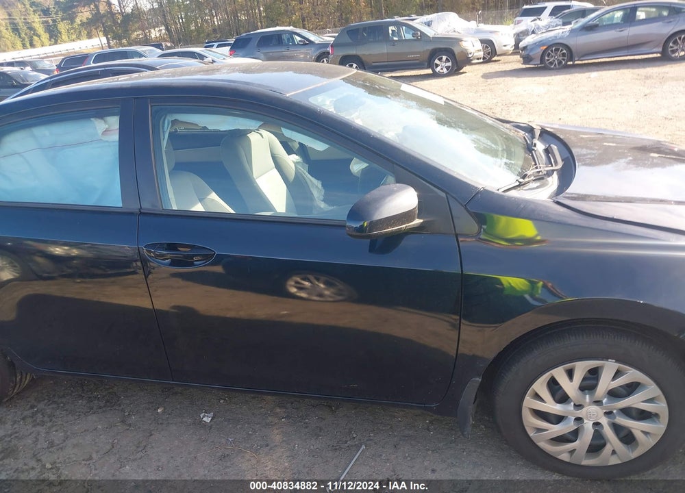 2019 TOYOTA COROLLA LE VIN: 2T1BURHE2KC223568