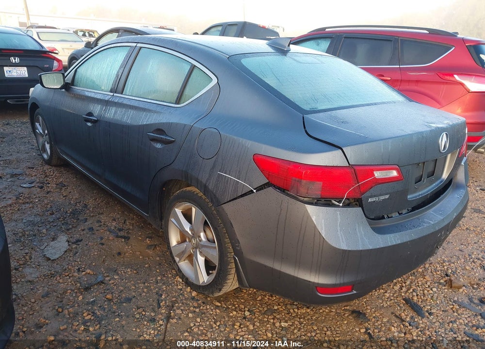 2013 ACURA ILX 2.0L VIN: 19VDE1F57DE006203
