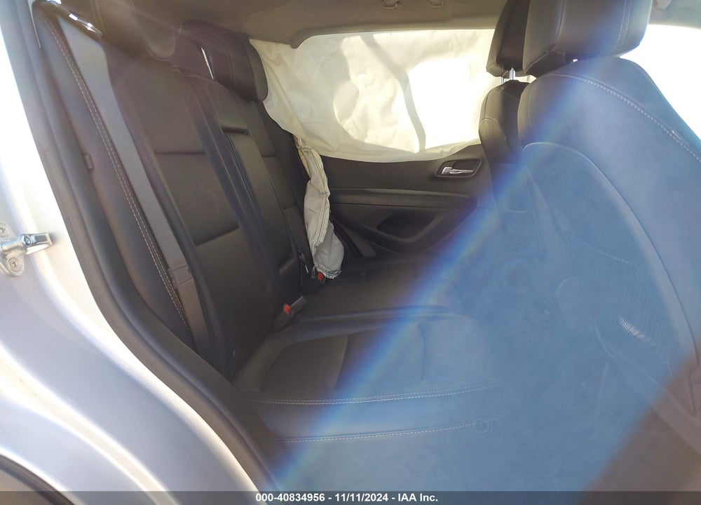 2021 CHEVROLET TRAX AWD LT VIN: KL7CJPSB2MB351176