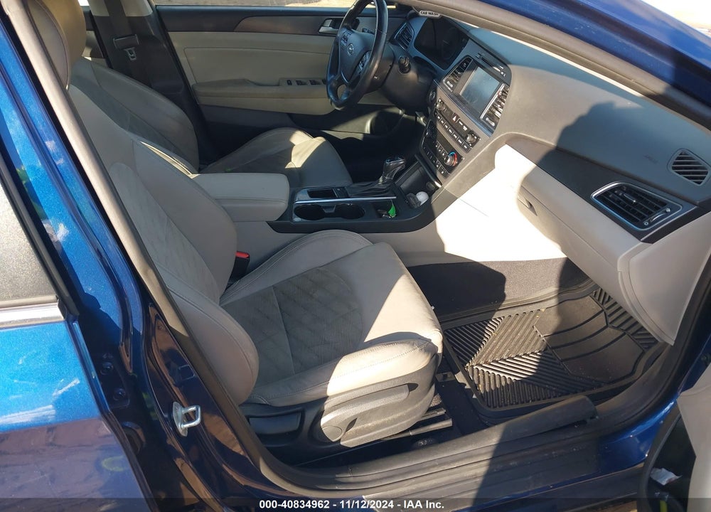 2017 HYUNDAI SONATA SPORT VIN: 5NPE34AF2HH575237