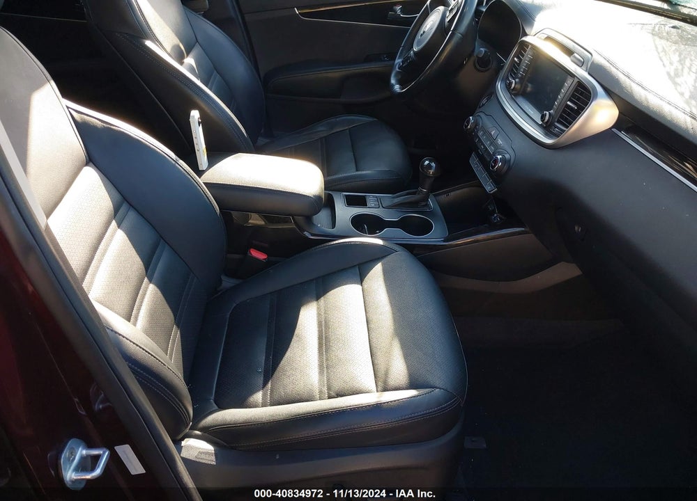 2016 KIA SORENTO 3.3L EX VIN: 5XYPHDA53GG174934