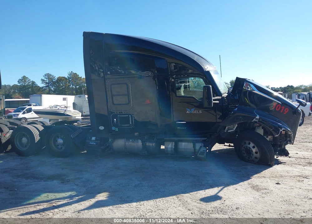 2022 KENWORTH T680 VIN: 1XKYDP9X9NJ144832