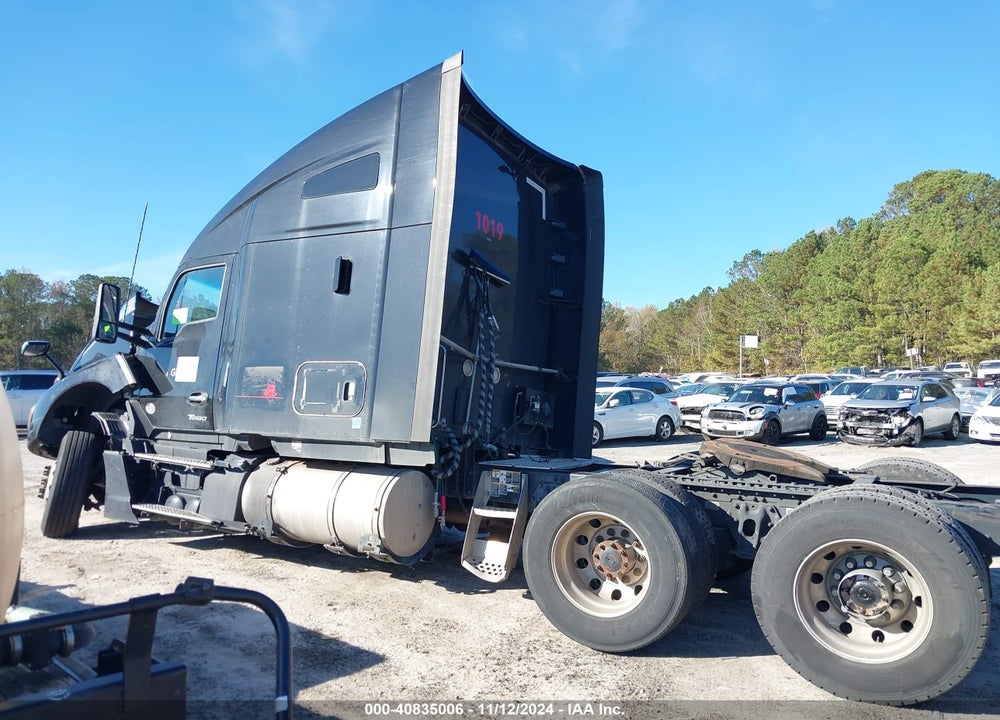 2022 KENWORTH T680 VIN: 1XKYDP9X9NJ144832