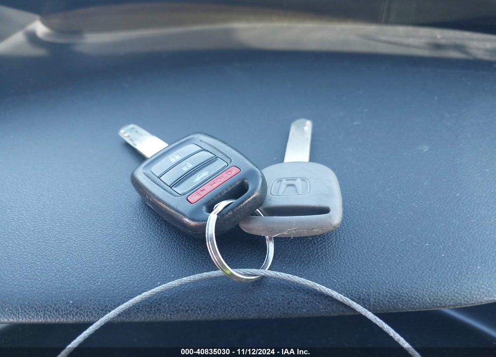 2014 HONDA CIVIC LX VIN: 19XFB2F52EE264290