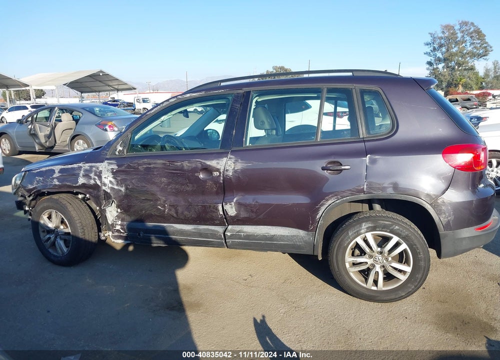 2016 VOLKSWAGEN TIGUAN S VIN: WVGAV7AX2GW528314