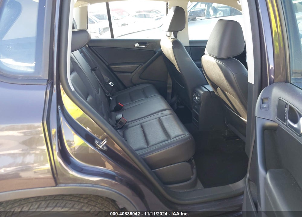 2016 VOLKSWAGEN TIGUAN S VIN: WVGAV7AX2GW528314
