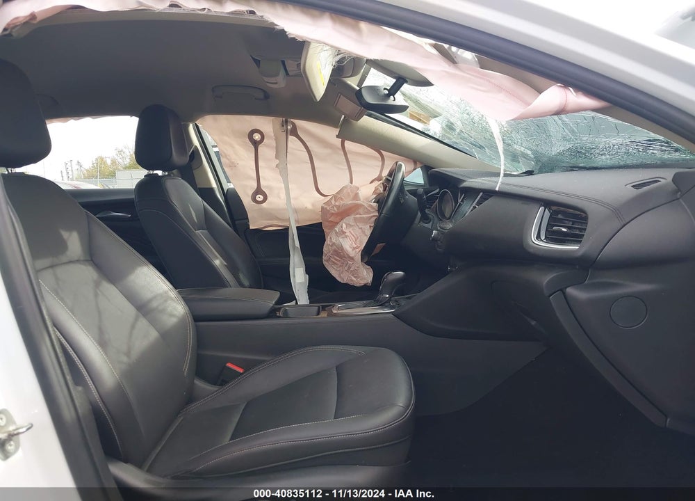 2018 BUICK REGAL SPORTBACK ESSENCE VIN: W04GP6SX4J1109350