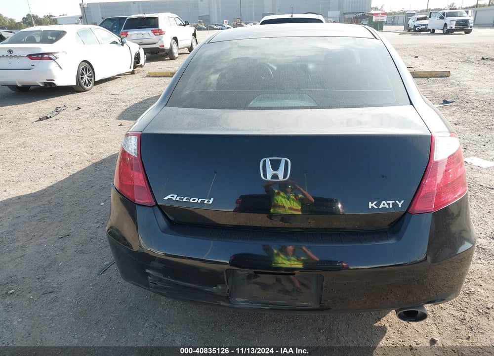 2010 HONDA ACCORD 2.4 LX-S VIN: 1HGCS1B30AA010769