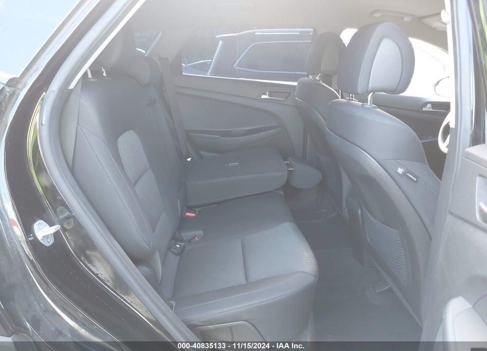 2017 HYUNDAI TUCSON SE VIN: KM8J3CA43HU382510