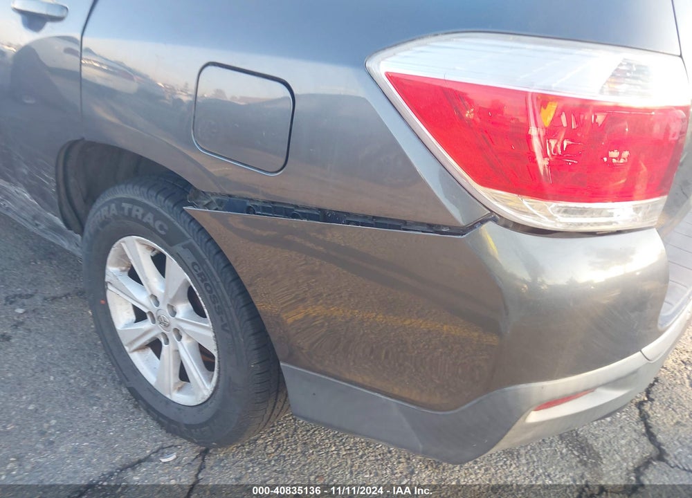 2013 TOYOTA HIGHLANDER BASE V6 VIN: 5TDZK3EH7DS135982
