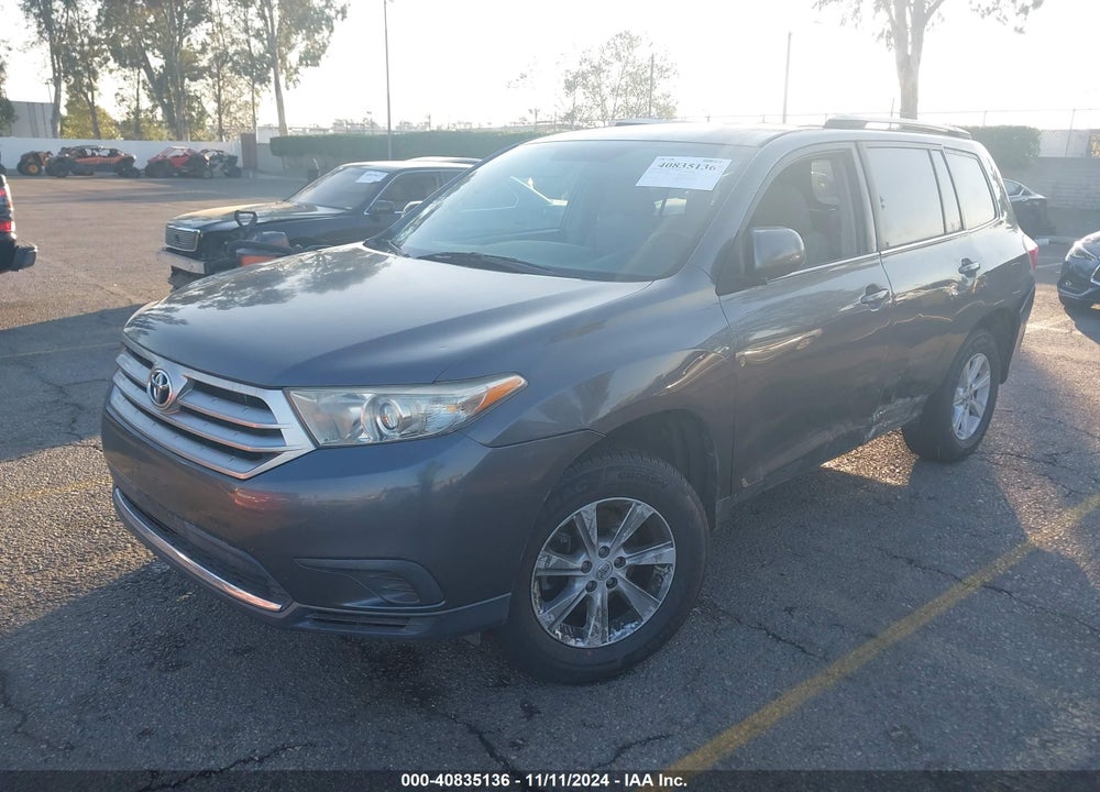 2013 TOYOTA HIGHLANDER BASE V6 VIN: 5TDZK3EH7DS135982
