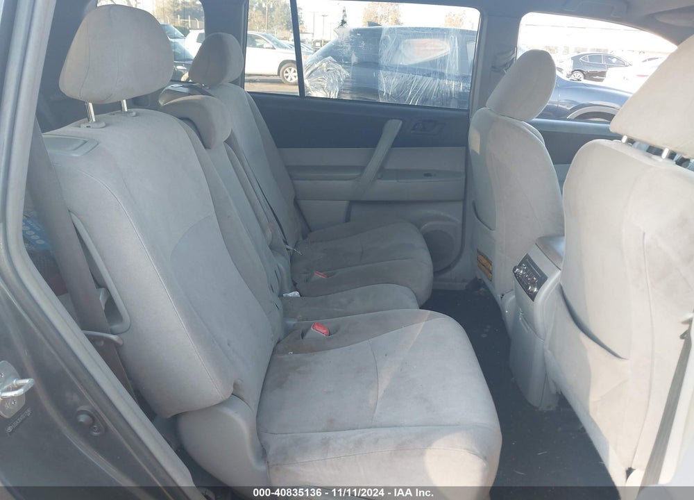 2013 TOYOTA HIGHLANDER BASE V6 VIN: 5TDZK3EH7DS135982