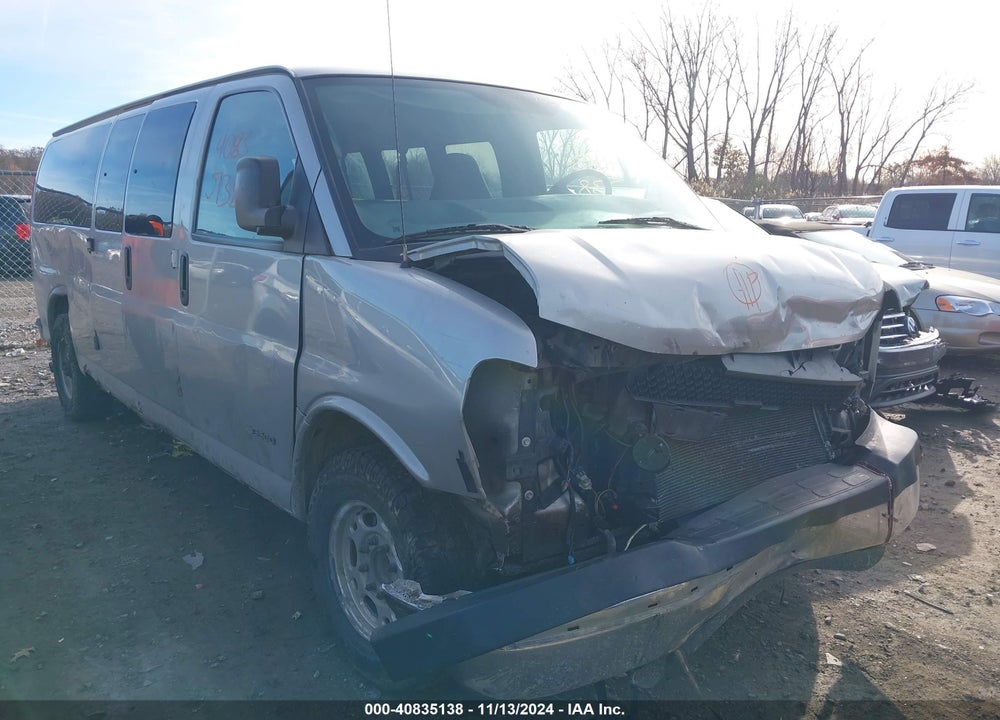 2005 CHEVROLET EXPRESS VIN: 1GAHG39U751268057