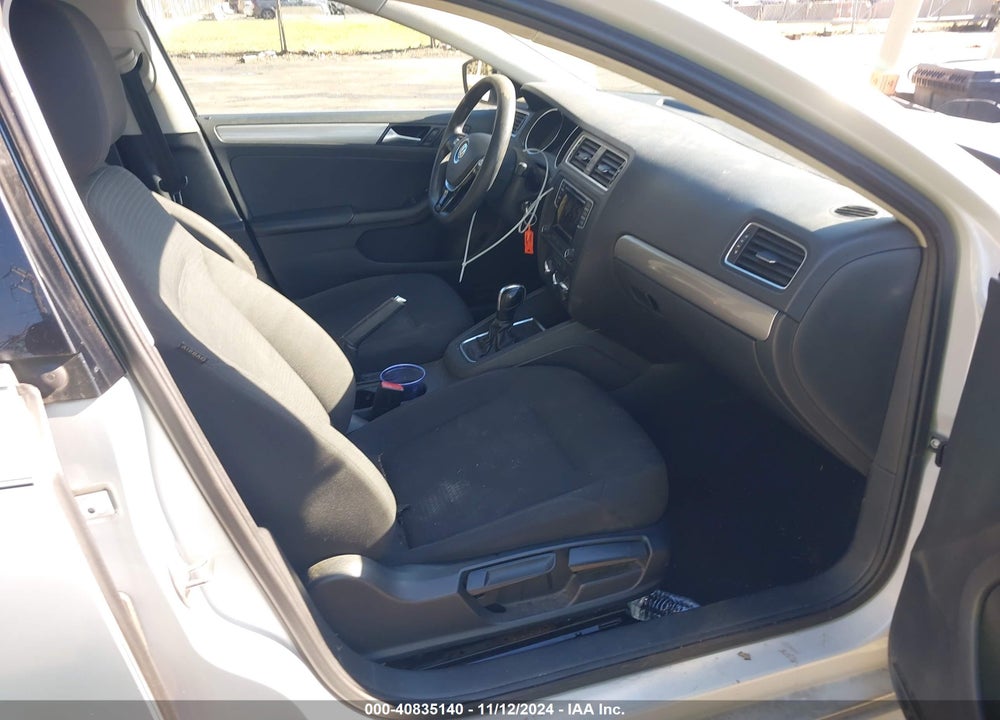 2017 VOLKSWAGEN JETTA 1.4T S VIN: 3VW2B7AJ2HM304665