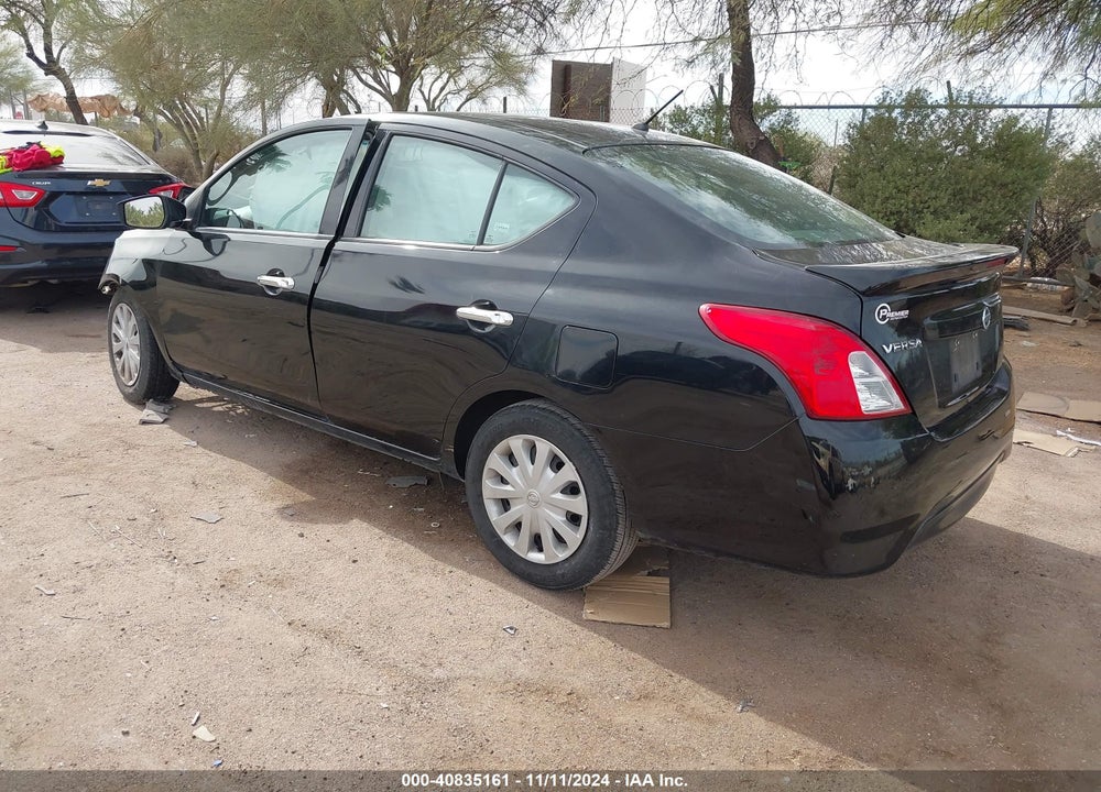 2018 NISSAN VERSA 1.6 SV VIN: 3N1CN7AP1JL804124