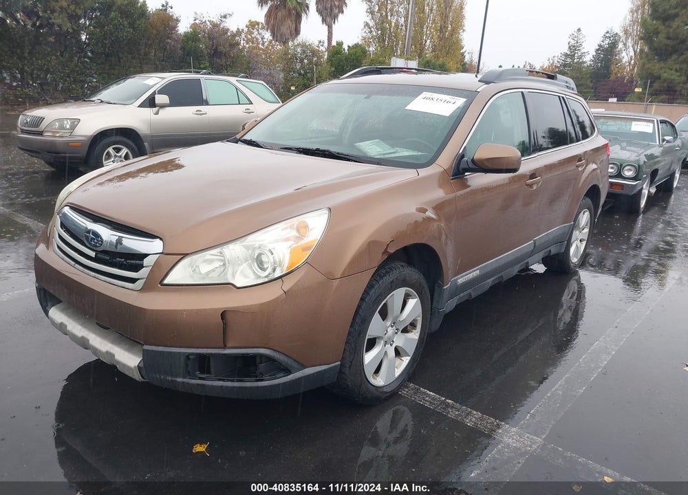 2011 SUBARU OUTBACK 2.5I PREMIUM VIN: 4S4BRBGC5B3339005