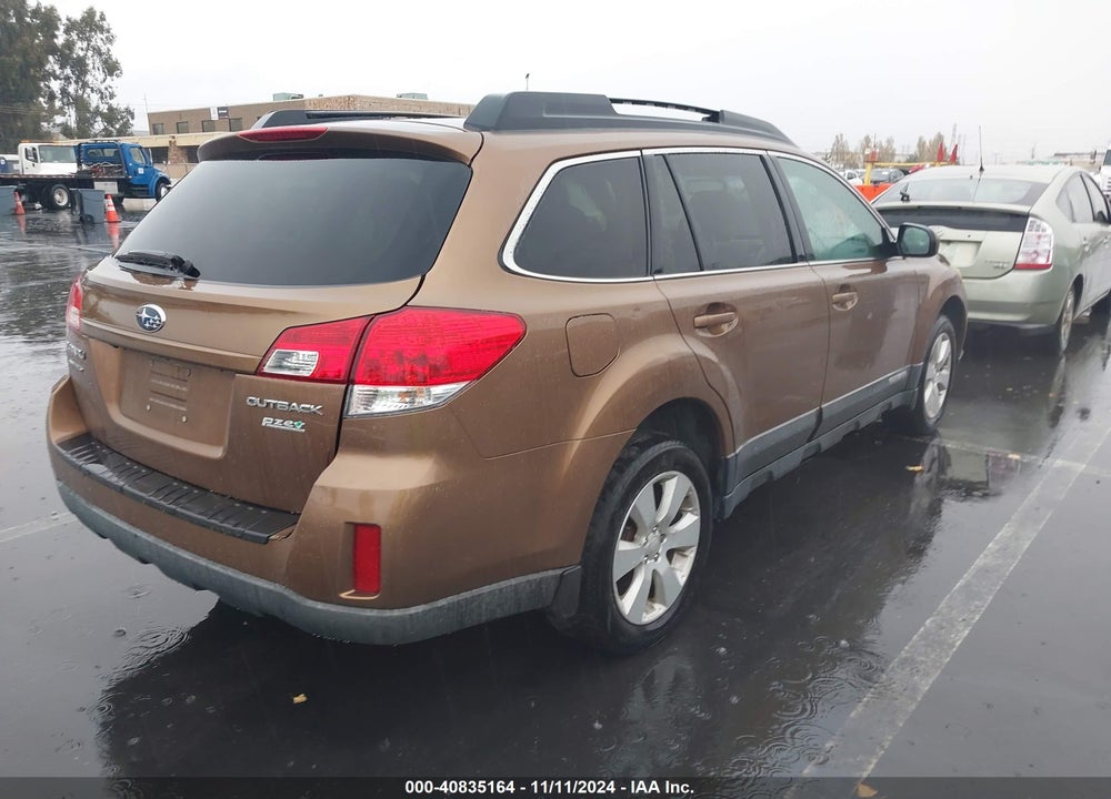 2011 SUBARU OUTBACK 2.5I PREMIUM VIN: 4S4BRBGC5B3339005