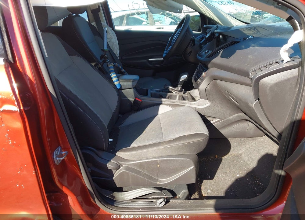 2019 FORD ESCAPE SE VIN: 1FMCU9GD8KUA48612