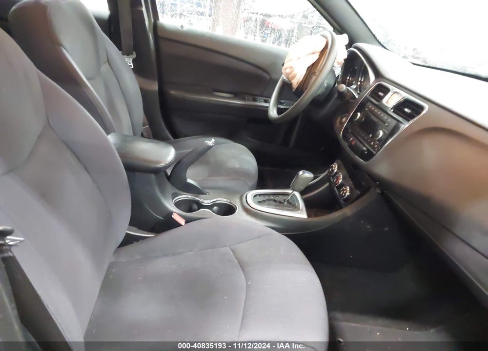 2014 CHRYSLER 200 LX VIN: 1C3CCBAB7EN124703