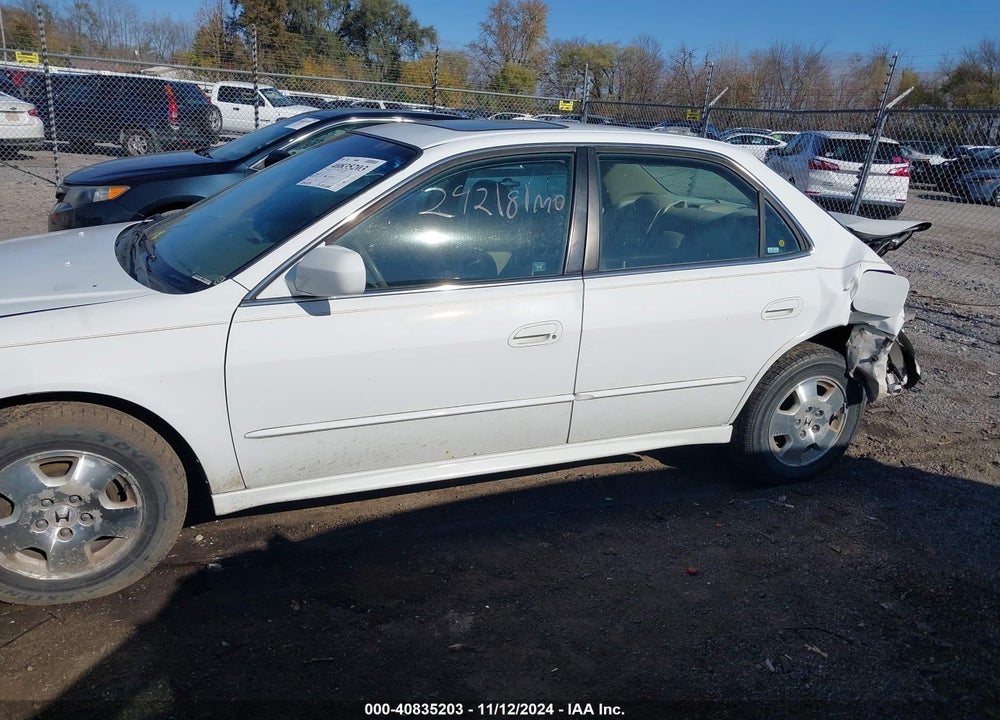 2002 HONDA ACCORD 3.0 EX VIN: 1HGCG16552A023547