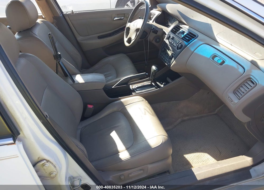 2002 HONDA ACCORD 3.0 EX VIN: 1HGCG16552A023547
