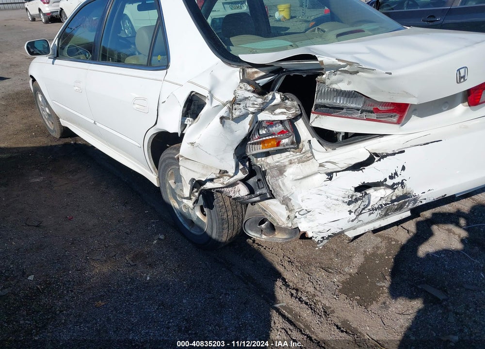 2002 HONDA ACCORD 3.0 EX VIN: 1HGCG16552A023547