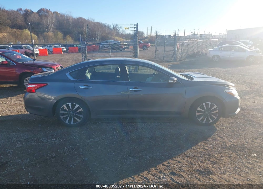 2017 NISSAN ALTIMA VIN: 1N4AL3AP8HC212721