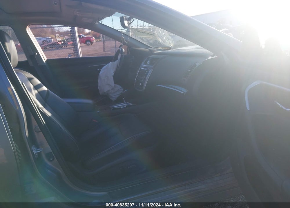 2017 NISSAN ALTIMA VIN: 1N4AL3AP8HC212721