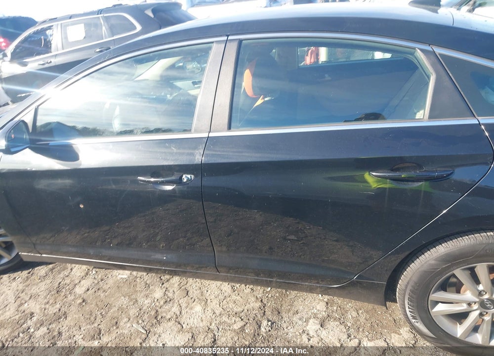 2015 HYUNDAI SONATA SE VIN: 5NPE24AF0FH006371