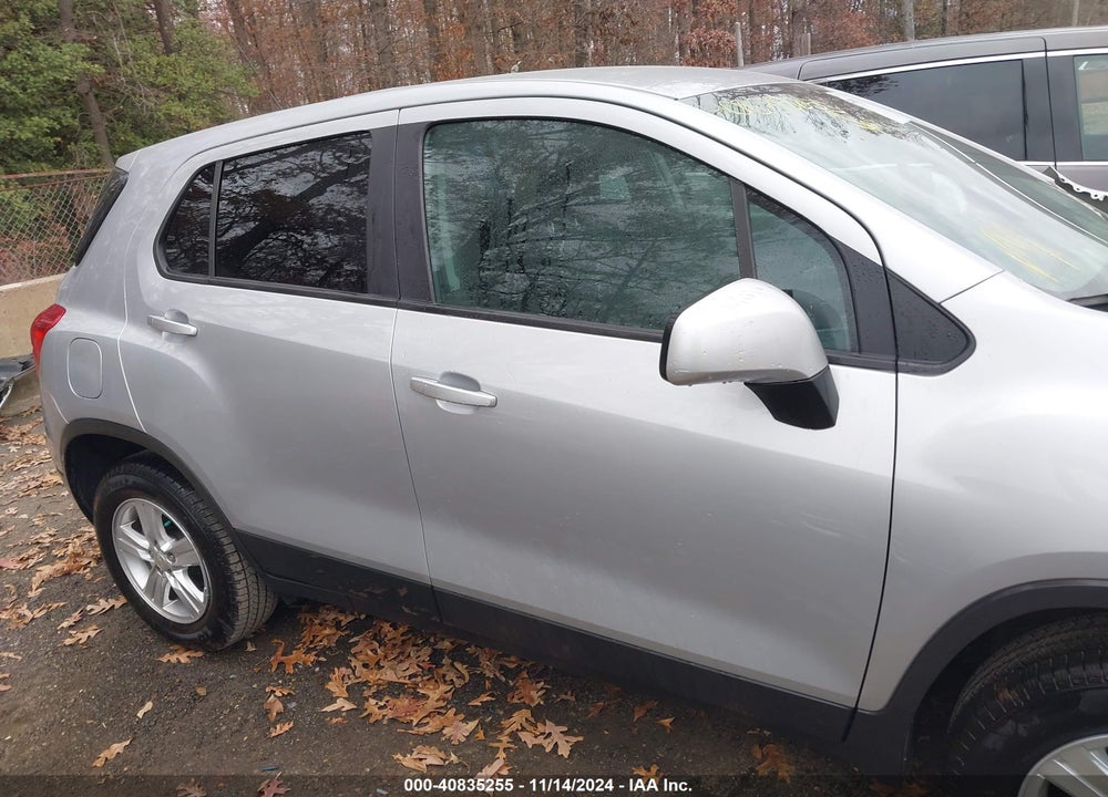 2020 CHEVROLET TRAX AWD LS VIN: 3GNCJNSB6LL201132
