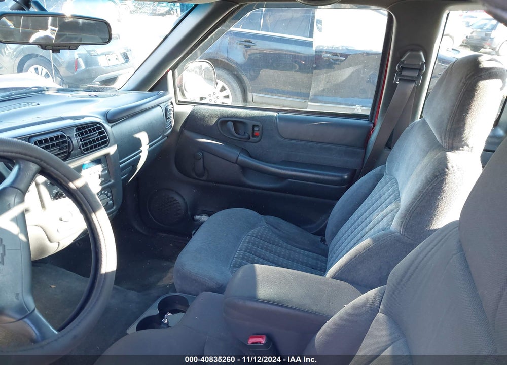 1998 CHEVROLET S-10 LS FLEETSIDE VIN: 1GCCS19X5WK166718