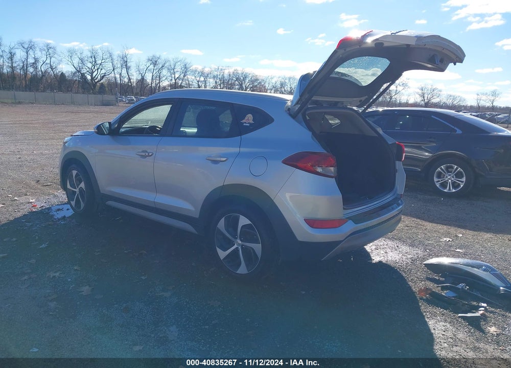 2017 HYUNDAI TUCSON SPORT VIN: KM8J3CA25HU584568