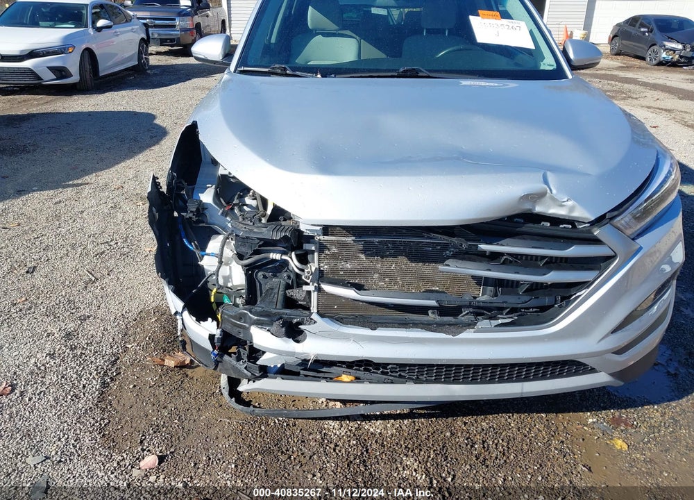 2017 HYUNDAI TUCSON SPORT VIN: KM8J3CA25HU584568
