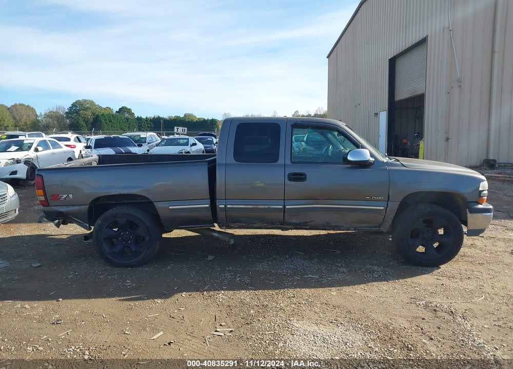 2000 CHEVROLET SILVERADO 1500 LS VIN: 2GCEK19T7Y1311654