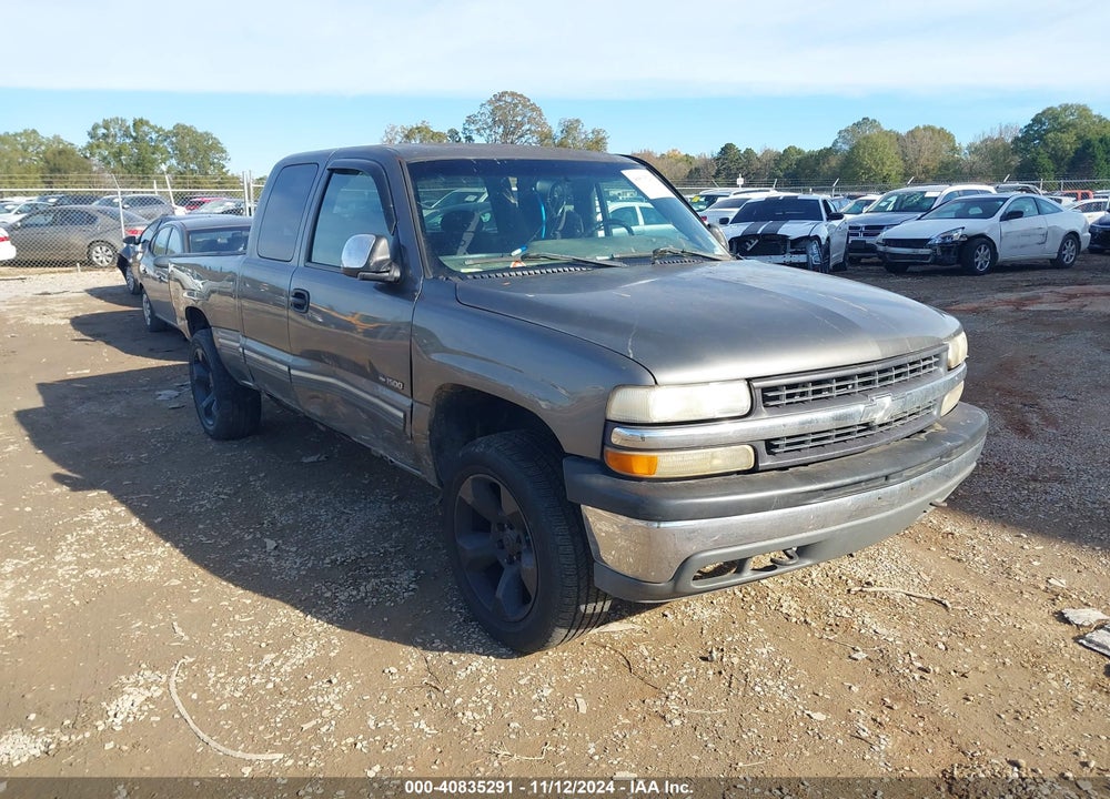 2000 CHEVROLET SILVERADO 1500 LS VIN: 2GCEK19T7Y1311654
