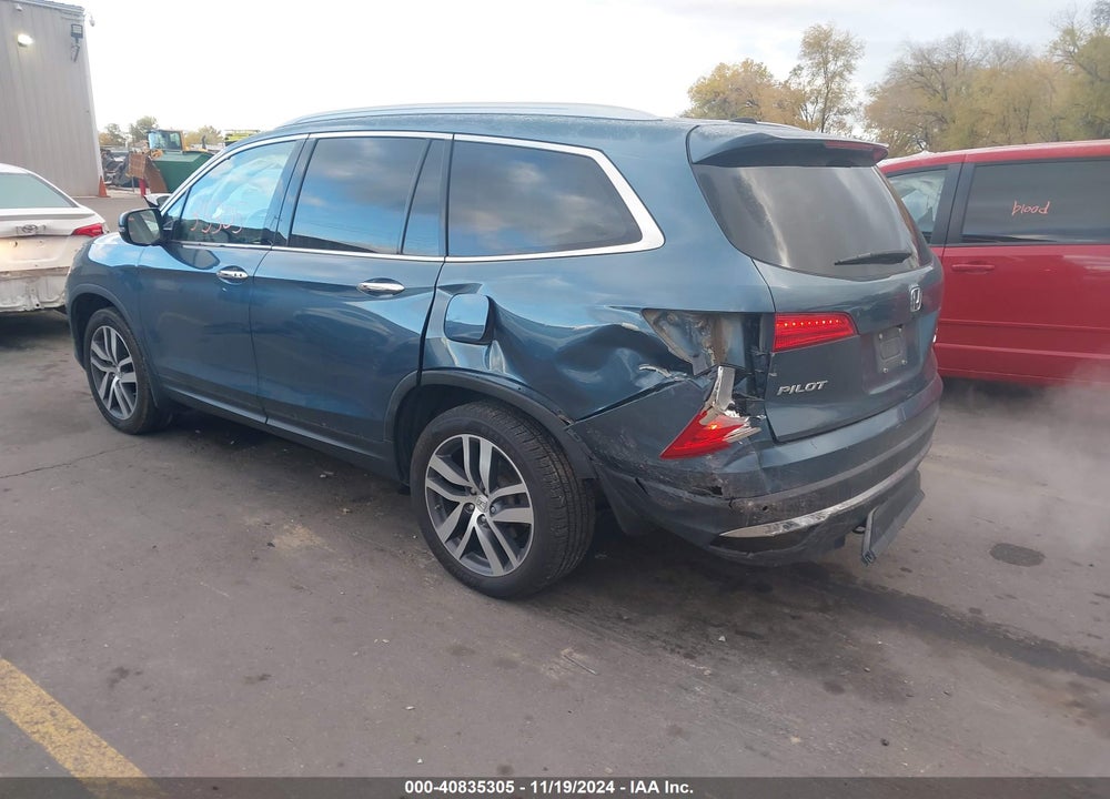 2017 HONDA PILOT TOURING VIN: 5FNYF6H90HB060168