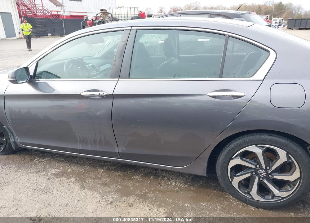 2017 HONDA ACCORD VIN: 1HGCR2F86HA002435