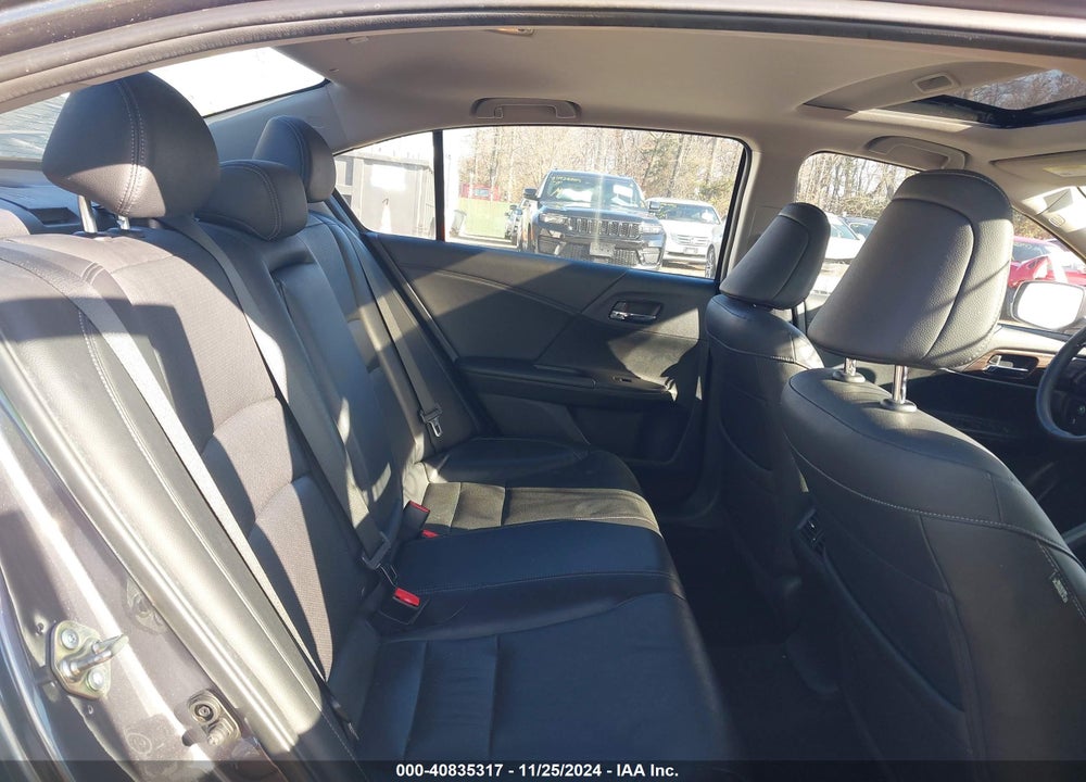 2017 HONDA ACCORD VIN: 1HGCR2F86HA002435