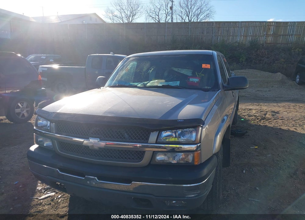 2003 CHEVROLET SILVERADO 1500 LS VIN: 2GCEK19T931110573