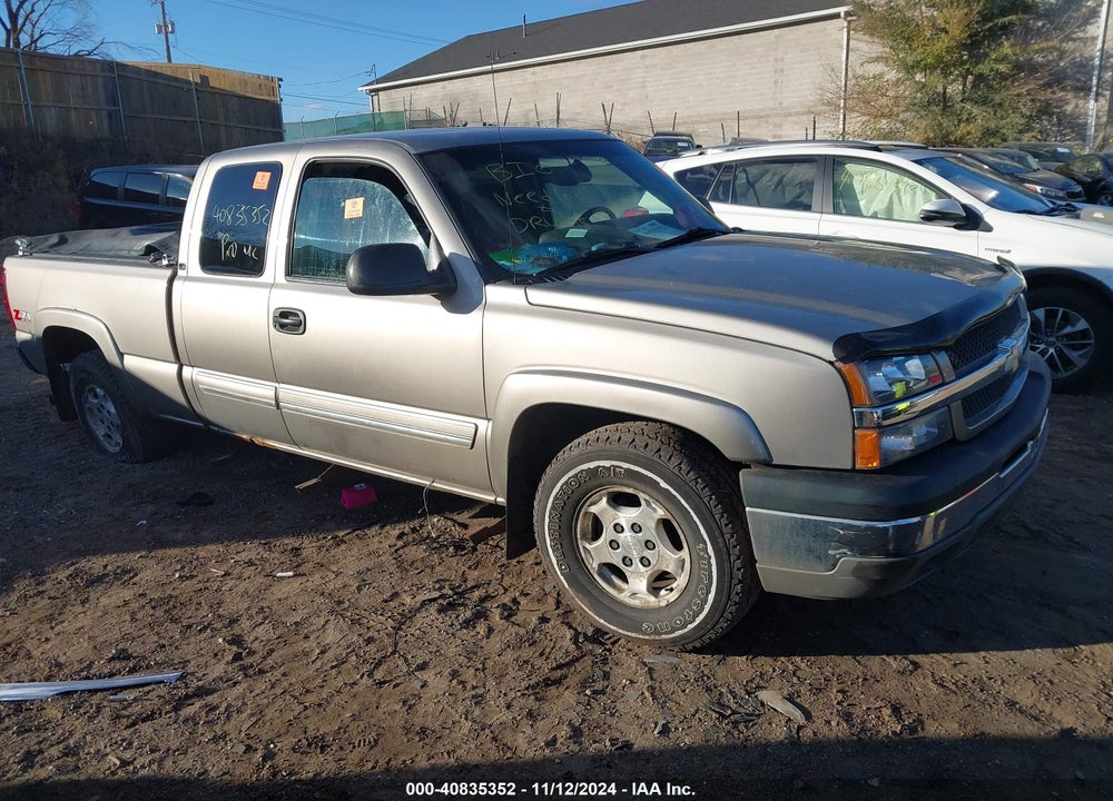 2003 CHEVROLET SILVERADO 1500 LS VIN: 2GCEK19T931110573