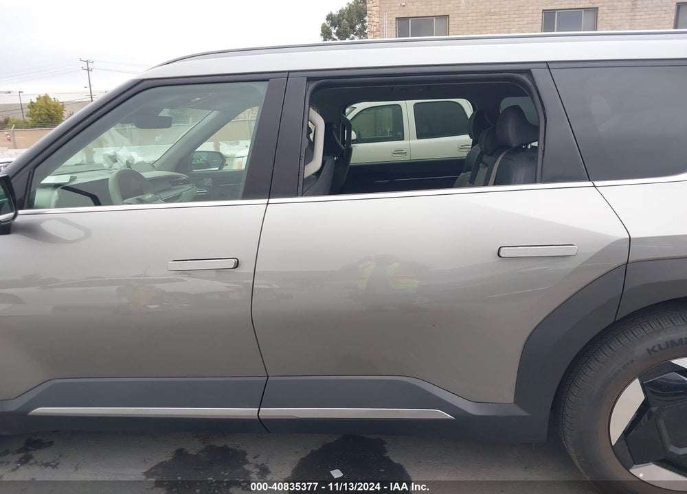 2024 KIA EV9 WIND VIN: KNDAFFS56R6033657
