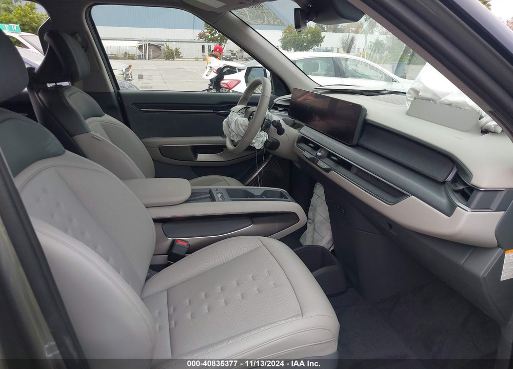 2024 KIA EV9 WIND VIN: KNDAFFS56R6033657