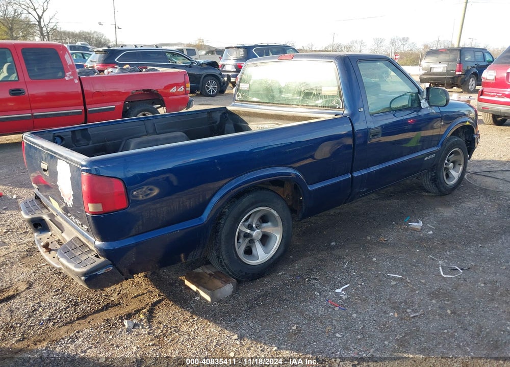 2000 CHEVROLET S-10 LS VIN: 1GCCS1446YK174097