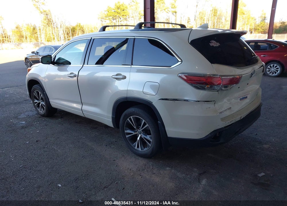 2016 TOYOTA HIGHLANDER XLE V6 VIN: 5TDJKRFH2GS279717