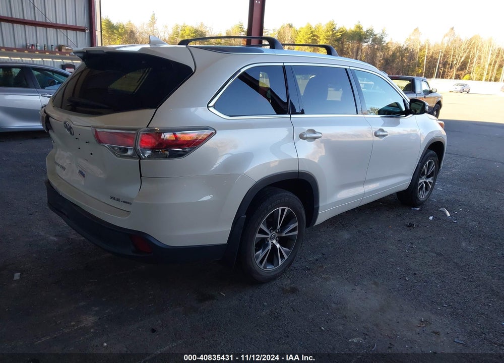2016 TOYOTA HIGHLANDER XLE V6 VIN: 5TDJKRFH2GS279717