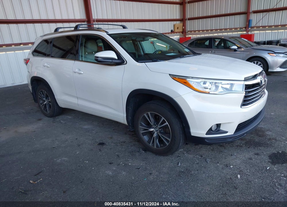 2016 TOYOTA HIGHLANDER XLE V6 VIN: 5TDJKRFH2GS279717