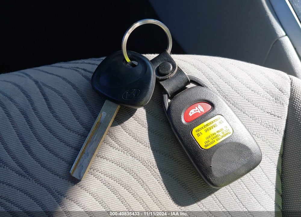 2012 HYUNDAI ACCENT GLS VIN: KMHCU4AE0CU164280