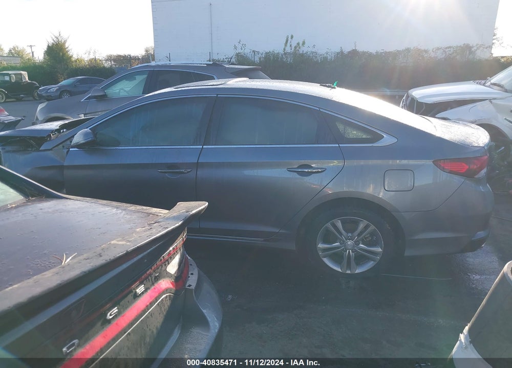 2018 HYUNDAI SONATA SPORT VIN: 5NPE34AF2JH636124