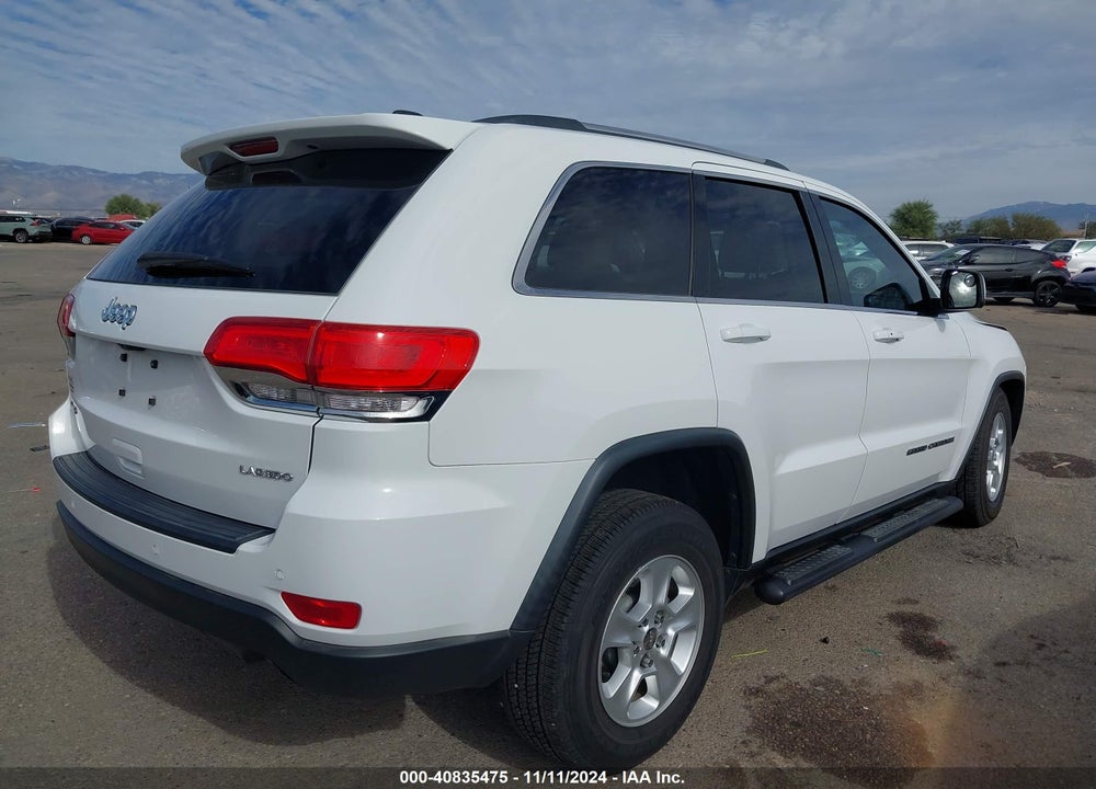 2017 JEEP GRAND CHEROKEE LAREDO 4X4 VIN: 1C4RJFAG6HC826185
